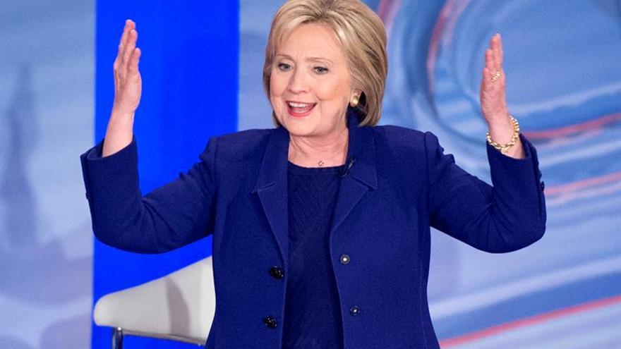 Hillary Clinton se convierte en la primera mujer candidata a la presidencia de EE UU. (EFE)
