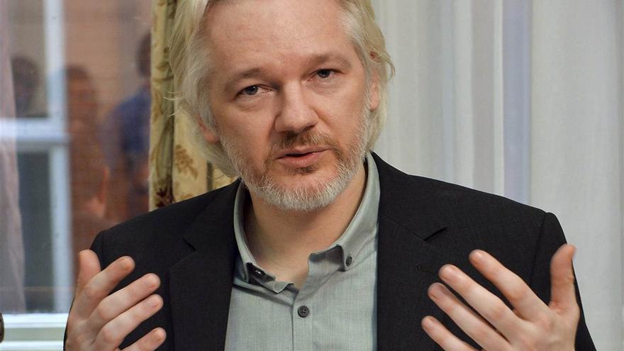Julian Assange cumplirá este verano cinco años encerrado en la embajada de Ecuador en Londres para evitar la extradición a Suecia. (Twitter)