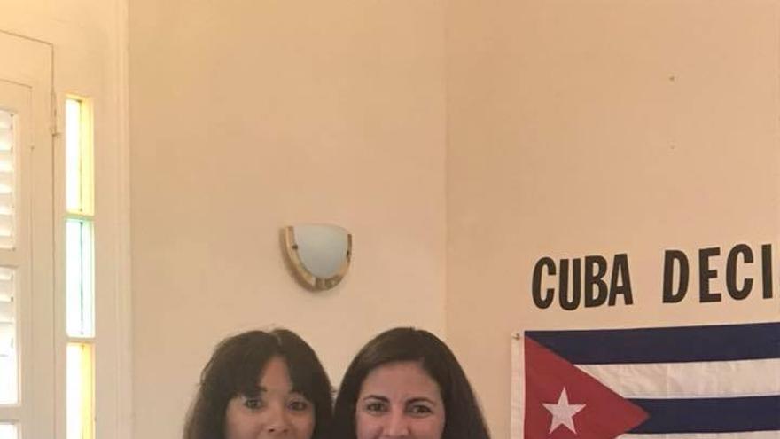 Rosa María Payá (derecha), promotora del grupo disidente Cuba Decide, explicó que la concesión del galardón a IDEA se debe a su "acción directa" por los derechos del pueblo venezolano. (Venezuela)