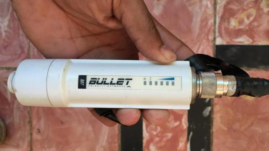 El Bullet es un dispositivo muy usado por los jóvenes cubanos para la creación de redes wifi. (14ymedio)