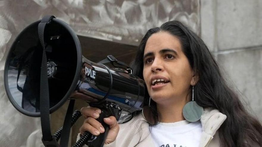 Anamely Ramos el pasado invierno en Nueva York durante una protesta por la democracia en Cuba. (Facebook)