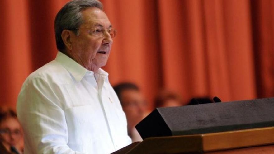 En mayo pasado, la Asamblea celebró una sesión extraordinaria para aprobar la versión definitiva de las reformas económicas emprendidas por el presidente Raúl Castro hace ya siete años. (EFE) 