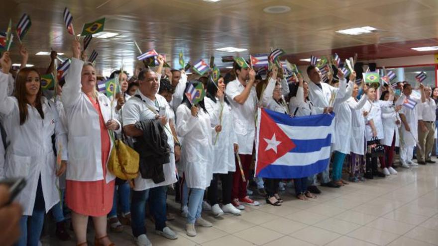 Los médicos siguen llegando desde Brasil tras la ruptura de Cuba con el programa Mais Médicos. (Granma/Juvenal Balán)