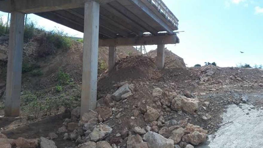 Almost seven years after Hurricane Matthew passed through Cuba, a bridge in Maisí is still broken