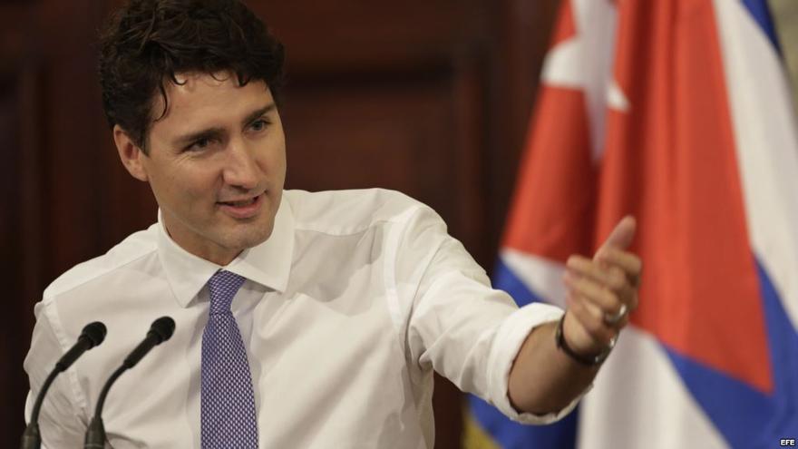 El primer ministro de Canadá, Justin Trudeau, ofrece una conferencia en el Aula Magna de la Universidad de La Habana. (EFE)