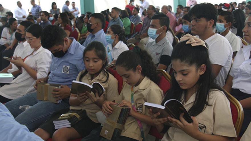 Cuba replica en Honduras su programa de alfabetización Yo Sí Creo, criticado por la oposición de injerencia política. (Secretaría de Educación)