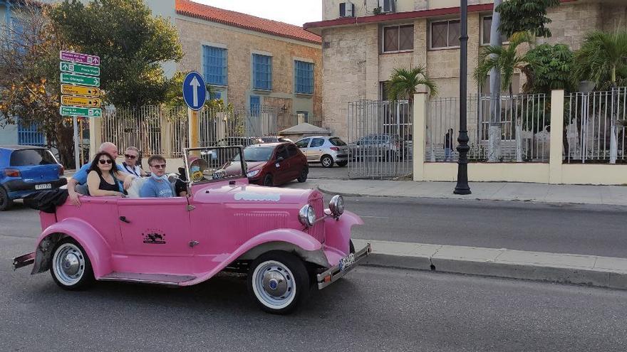 Cuba recibió entre enero y marzo 313.908 turistas, una cifra muy superior a los 128.159 del mismo periodo de 2021, pero ínfima comparada con las de antes de la pandemia. (14ymedio)