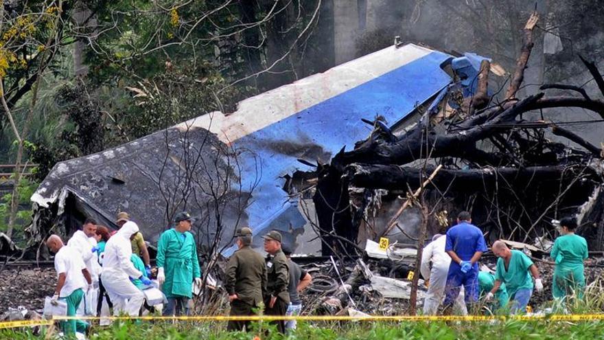 El avión alquilado por Cubana de Aviación se estrelló al despegar del aeropuerto de La Habana cuando se dirigía a Holguín. (EFE)