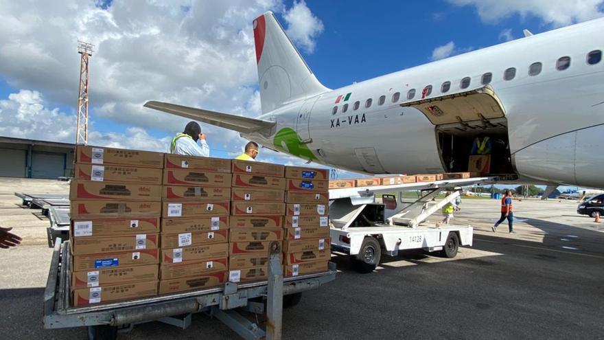 Hace apenas unos días, llegó también a la Isla un lote de mil cocinas de gas para los damnificados por el huracán Ian. (Promotora Va por Cuba)