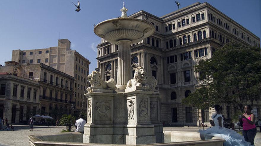 La Lonja del Comercio alberga el consulado español en La Habana. (14ymedio)