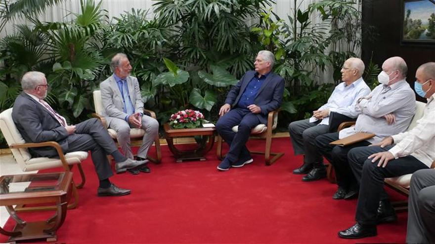 Miguel Díaz-Canel se reunió este jueves con el vicejefe del gabinete argentino Jorge Neme. (Presidencia de Cuba)