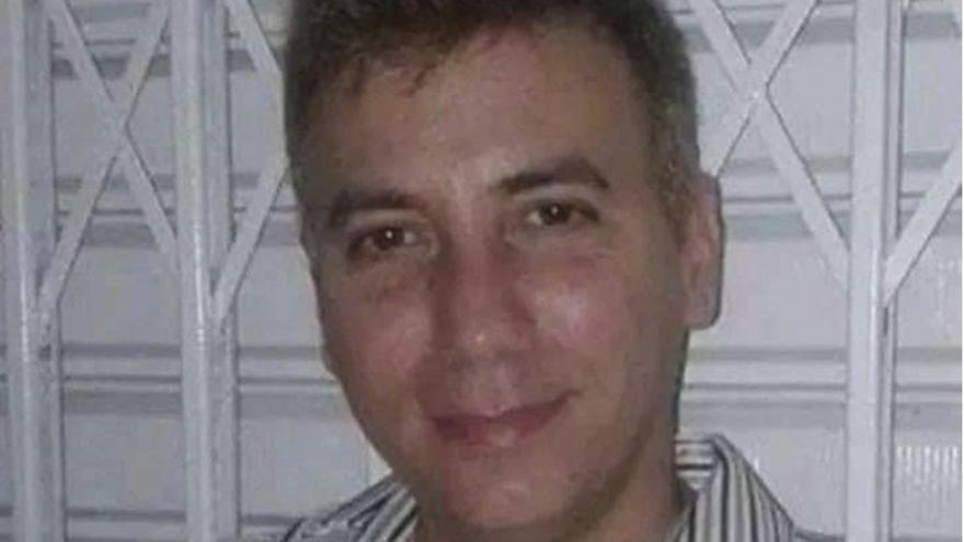 A Cuban doctor is murdered in Havana to take away his motorcycle