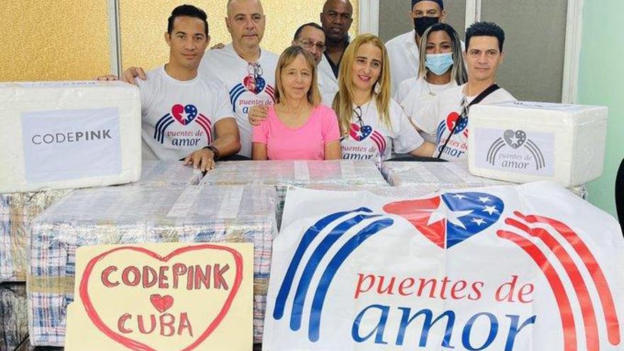 Puentes de Amor y Code Pink enviaron material a Cuba para realizar transplantes de hígado. (Twitter)