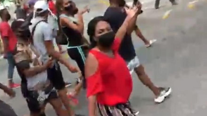 Ruhama Fernández participó en las protestas populares del pasado 11 de julio en Santiago de Cuba. (Twitter)