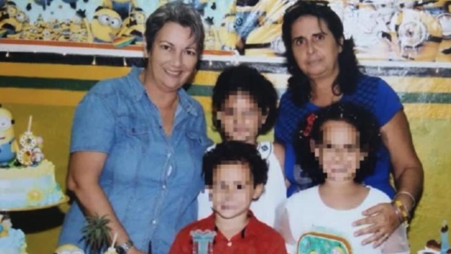 Violeta Cardoso obtuvo la custodia legal de sus tres nietos, después de que la madre de estos, su hija Karen Díaz, falleciera a causa de un cáncer linfático en marzo de 2016. (Facebook)