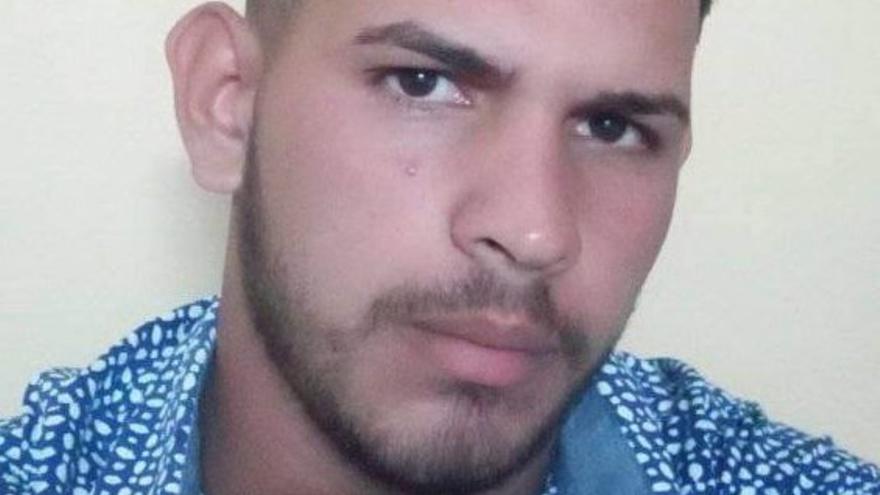 El joven Yanquiel Jiménez Hernández, asesinado con arma blanca el pasado 15 de febrero en Jatibonico, Sancti Spíritus. (Facebook)