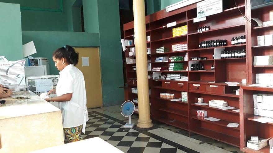 Los anaqueles de las farmacias cubanas viven problemas serios de abastecimiento desde hace al menos tres años. (14ymedio)