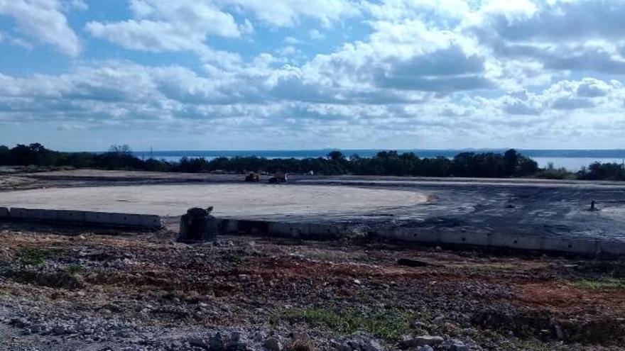 Estado actual del lugar donde se encontraba uno de los tanques siniestrados en Matanzas el pasado agosto. (Granma)