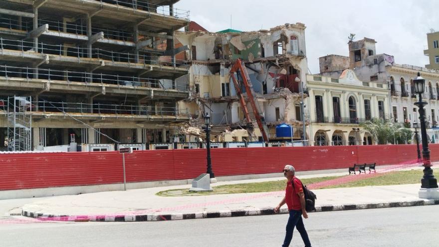 La explosión del hotel Saratoga, el 6 de mayo de 2022, dañó varias edificaciones a su alrededor. (14ymedio)