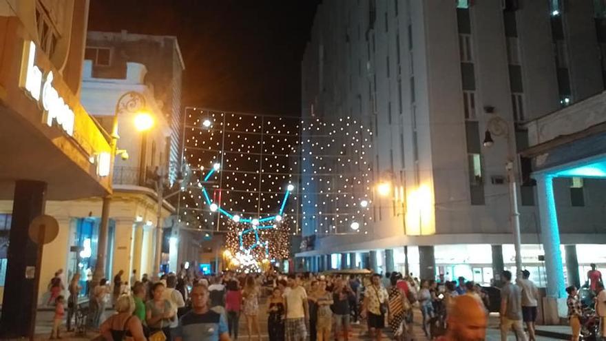 Las luminarias son un regalo de la ciudad italiana de Turín a la capital cubana. (Yandry Fernández/Facebook)