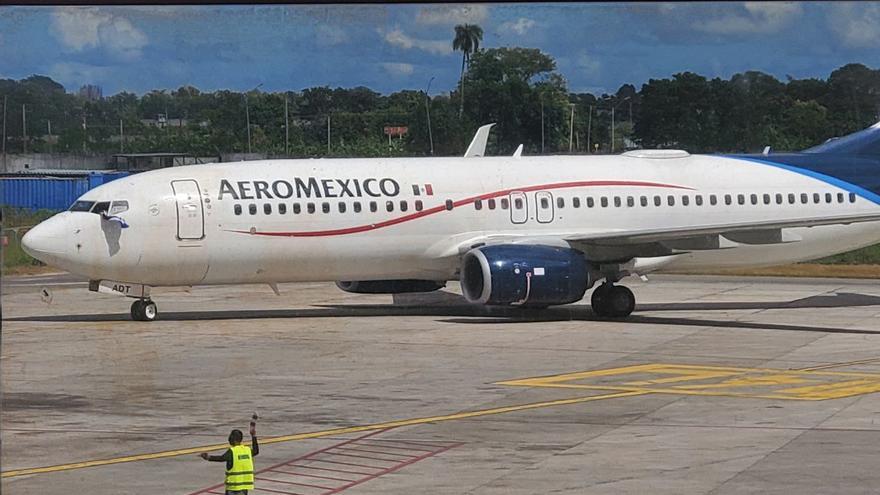 La obligación de entregar el pasaporte en el momento de abordar el vuelo está en vigor desde el 30 de octubre pasado, cuando Aeroméxico retomó sus operaciones a La Habana. (14ymedio)