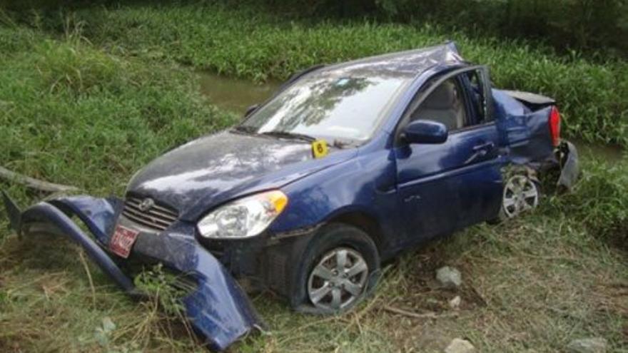 Estado en que quedó el auto en que perdieron la vida Oswaldo Payá y Harold Cepero hace ahora cuatro años