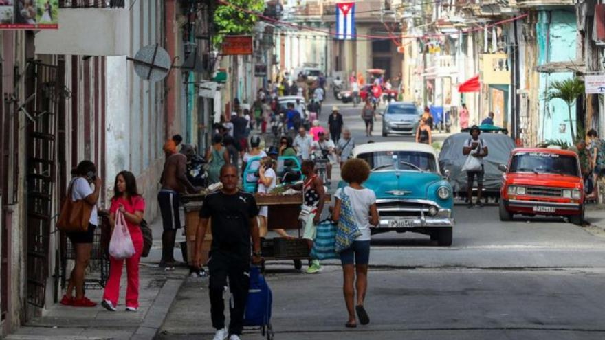 Los santeros cubanos prevén enfermedades y el aumento de delitos en 2024