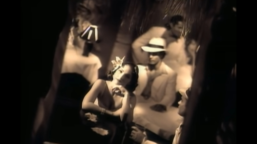 Gloria Estefan im Musikvideo zu "Los años que me quedan", einem der größten Hits des Albums (Screenshot). | Bildquelle: 14ymedio © Na | Bilder sind in der Regel urheberrechtlich geschützt