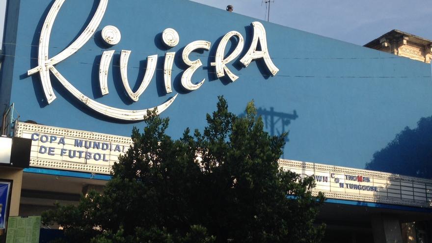 El Riviera, uno de los cines que proyectarÃ¡n partidos de la competiciÃ³n futbolÃ­stica. (14ymedio)