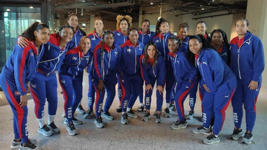 El equipo de balonmanistas cubanas se quedó sin cuatro de sus atletas, que decidieron quedarse en París, Francia. (Jit)
