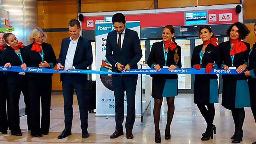 Iberojet inauguró el viernes su primer vuelo directo entre Santiago de Cuba y la Terminal 1 del aeropuerto de Barajas de Madrid. (Prensa Latina)