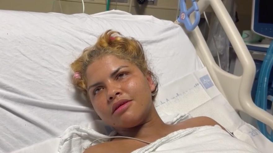 Bárbara pasó dos semanas en coma tras ser rescatada por la Guardia Costera de EE UU, debido a que la balsa en que salió de la Isla junto con otros 14 cubanos se "rompió". (Captura de pantalla)   