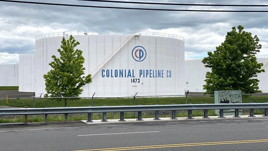 Colonial proporciona combustible al 45% del mercado de la costa este de EE UU y transporta al día hasta 2,5 millones de barriles de gasolina, diésel y combustible de aviación desde las refinerías del golfo de México. (EFE)