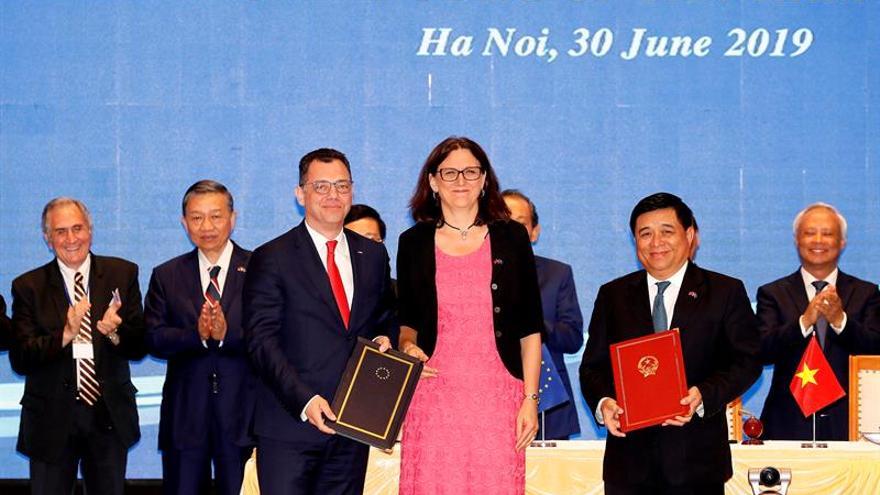 La comisaria europea de Comercio, Cecilia Malmström, describió el tratado como "el acuerdo comercial más ambicioso que la UE ha firmado con un país en desarrollo". (EFE)