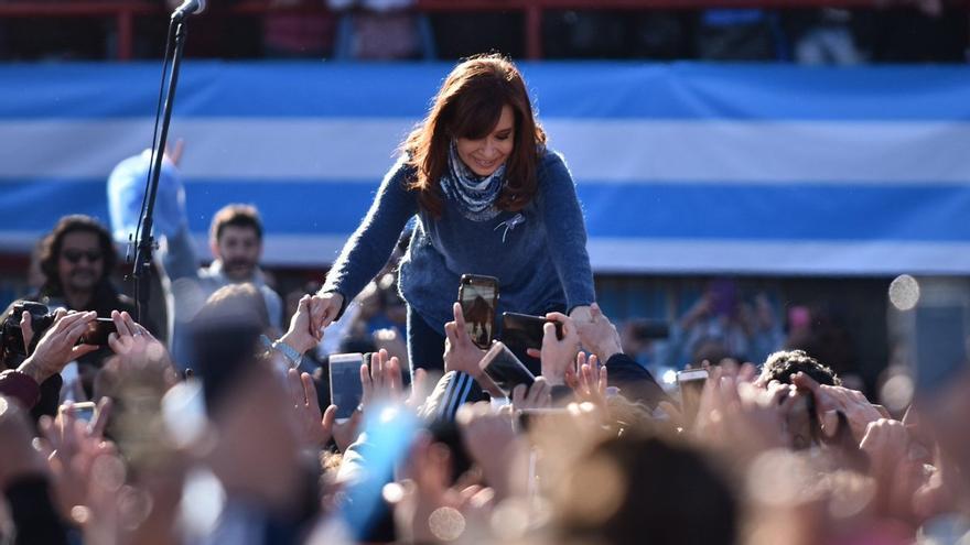 Cristina Fernández de Kirchnet lanzó su proyecto en un acto electoral el 20 de junio, sin aludir ni a Perón ni al peronismo. (
