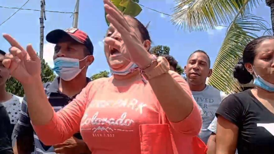 Cubanos se quejan de la lentitud en el proceso para obtener una visa humanitaria en Chiapas. (Captura)