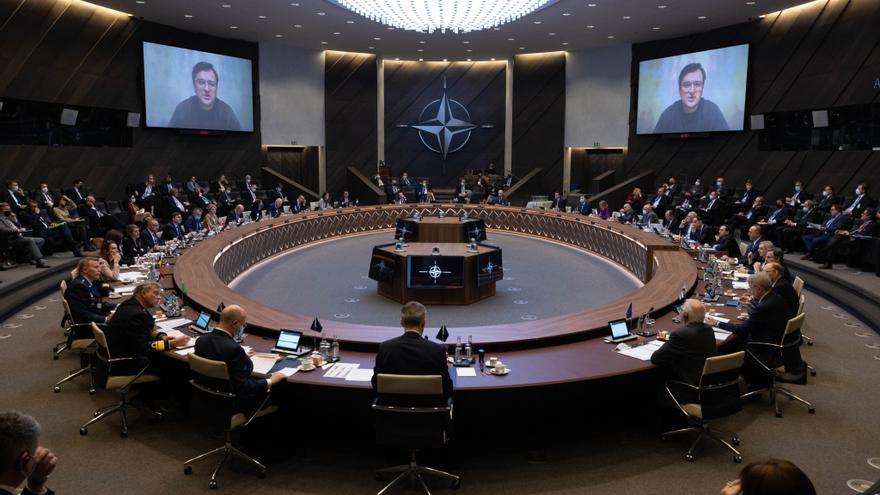 Dmytró Kuleba intervino en la reunión de los miembros de la Otan este viernes en Bruselas. (NATO)