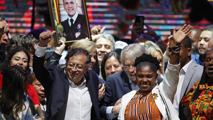 Gustavo Petro y Francia Márquez, presidente y vicepresidenta electos de Colombia, donde la izquierda gana por primera vez en la historia. (Mauricio Dueñas Castaneda)