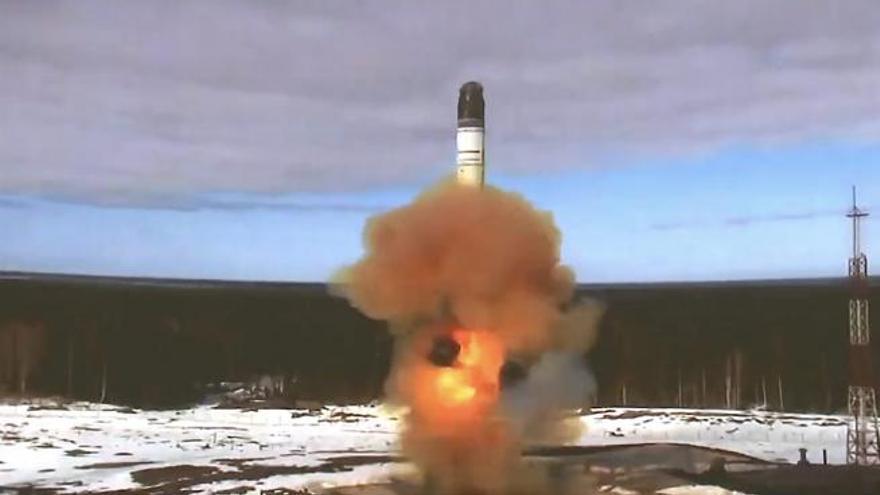 Imagen de archivo del lanzamiento de un misil balístico intercontinental en Rusia. (EP)