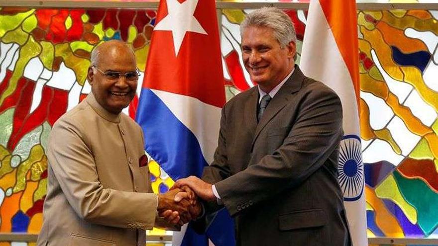 Los presidentes de la India, Ram Nath Kovind, y de Cuba, Miguel Díaz-Canel, suscribieron varios acuerdos en 2018. (EFE)