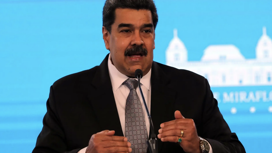 Maduro aseguró que su país va a "dar una batalla con todas" sus "armas comunicacionales, sociales y políticas" por el avión "que está secuestrado". (EFE/Miguel Gutiérrez)