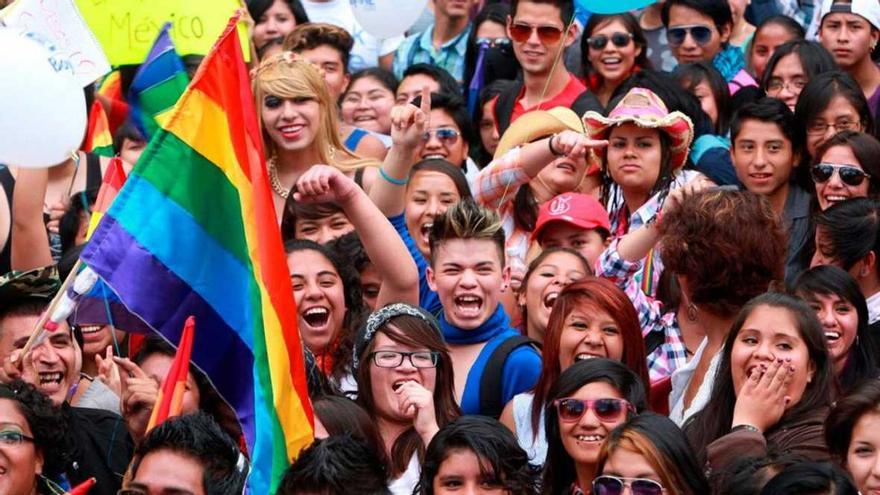 Marcha del orgullo gay en México en junio de 2016. (Captura)