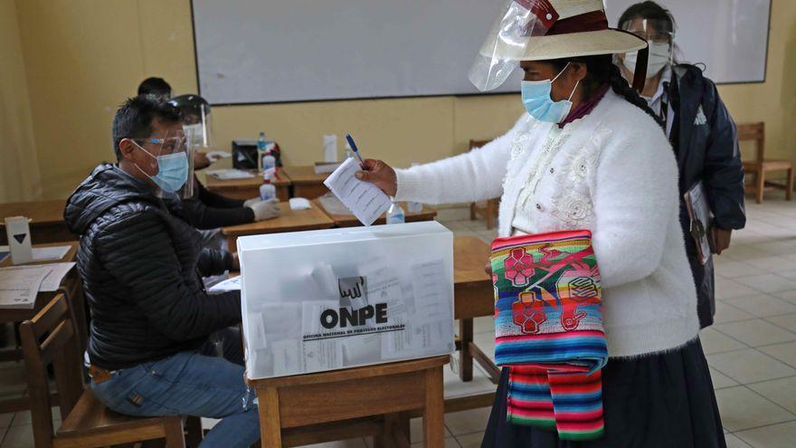 Pedro Castillo y Keiko Fujimori se medirán en la segunda vuelta de las elecciones peruanas. (EFE) 