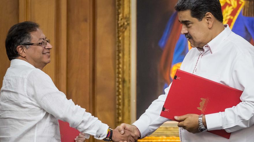 Petro y Maduro acordaron  la creación y activación de mecanismos conjuntos de seguridad en los 2.219 kilómetros de frontera común, así como la designación de funcionarios consulares. (EFE)