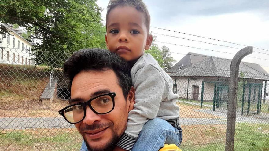 Ricardo Fernández está desde julio pasado en Alemania junto a su familia a la espera de obtener el asilo político. (14ymedio)