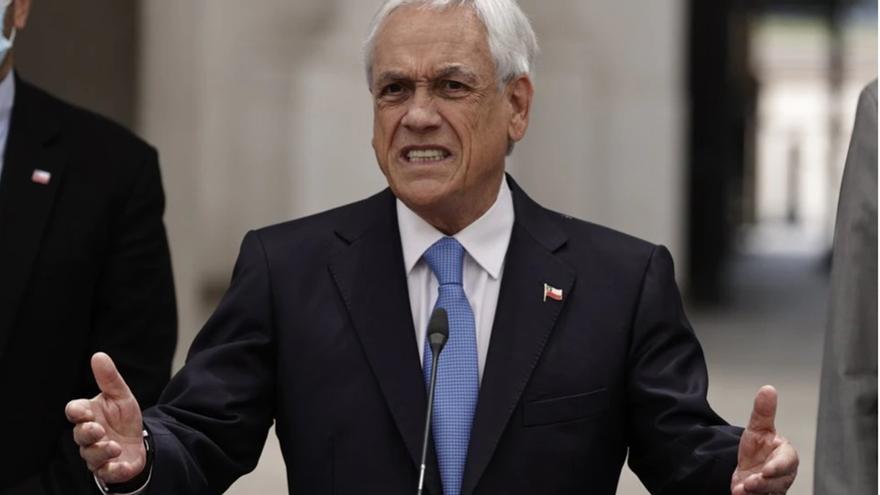 Este domingo acudirán a las urnas para elegir al sucesor del hoy presidente, el conservador Sebastián Piñera. (EFE/ Alberto Valdés)