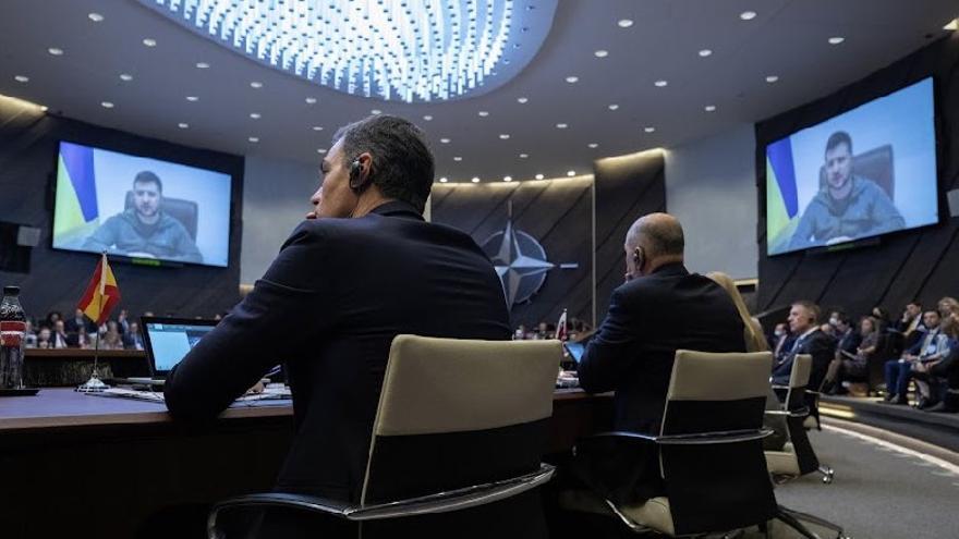 Zelenski intervino por videoconferencia en la cumbre de la Otan. 