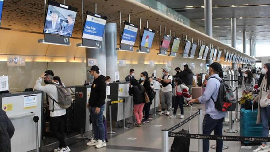 Los cubanos son los únicos americanos a los que se exige visado de tránsito en Colombia. (Ministerio de Transporte)