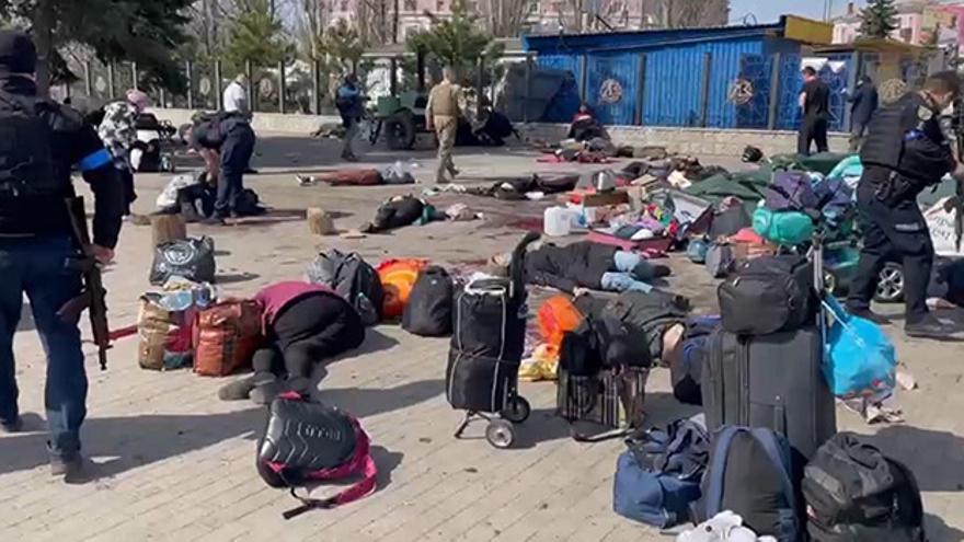 El ataque en la estación de tren de la ciudad de Kramatorsk. (EFE)