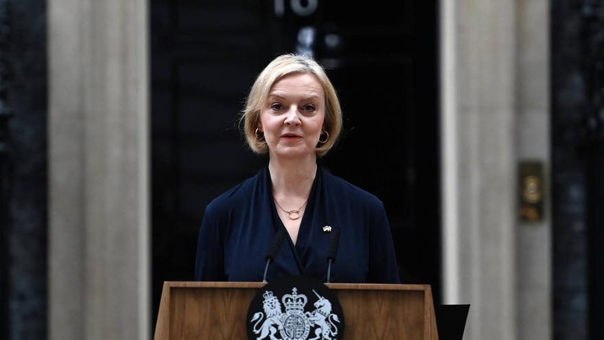  La primera ministra británica, Liz Truss, anunció este jueves su dimisión. (EFE/EPA/Andy Rain)